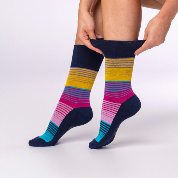3 Paar Damen-Baumwollsocken in Colourburst-Optik – Stripey Vibes