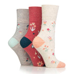 Load image into Gallery viewer, 3 Pairs Ladies Cotton Socks - Floral Memoir