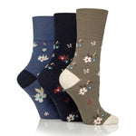 Charger l'image dans la galerie, 3 Pairs Ladies Cotton Socks - Heirloom