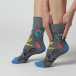 Charger et lire la vidéo dans la visionneuse de la Galerie, Lot de 3 paires de chaussettes en coton pour femme - Motif floral pop