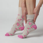 Load and play video in Gallery viewer, 3 Pairs Ladies Cotton Socks - Neutral