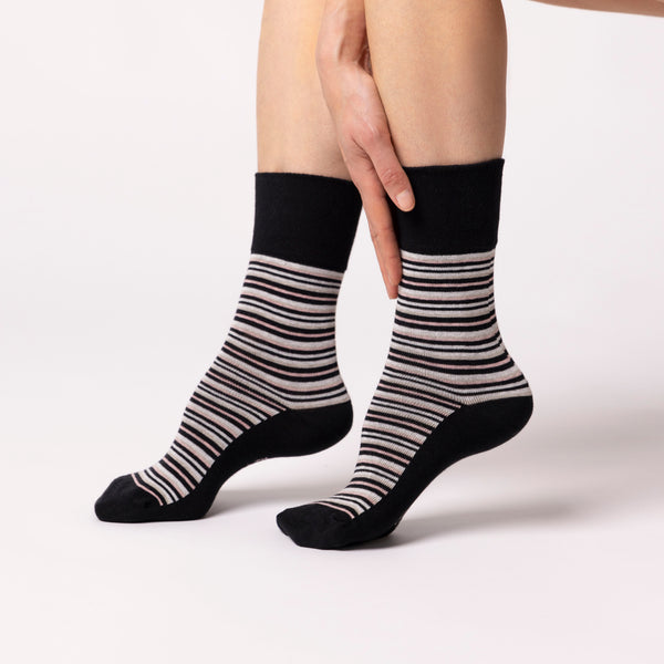 6 Pairs Ladies City Varied Stripe Cotton Socks - Black