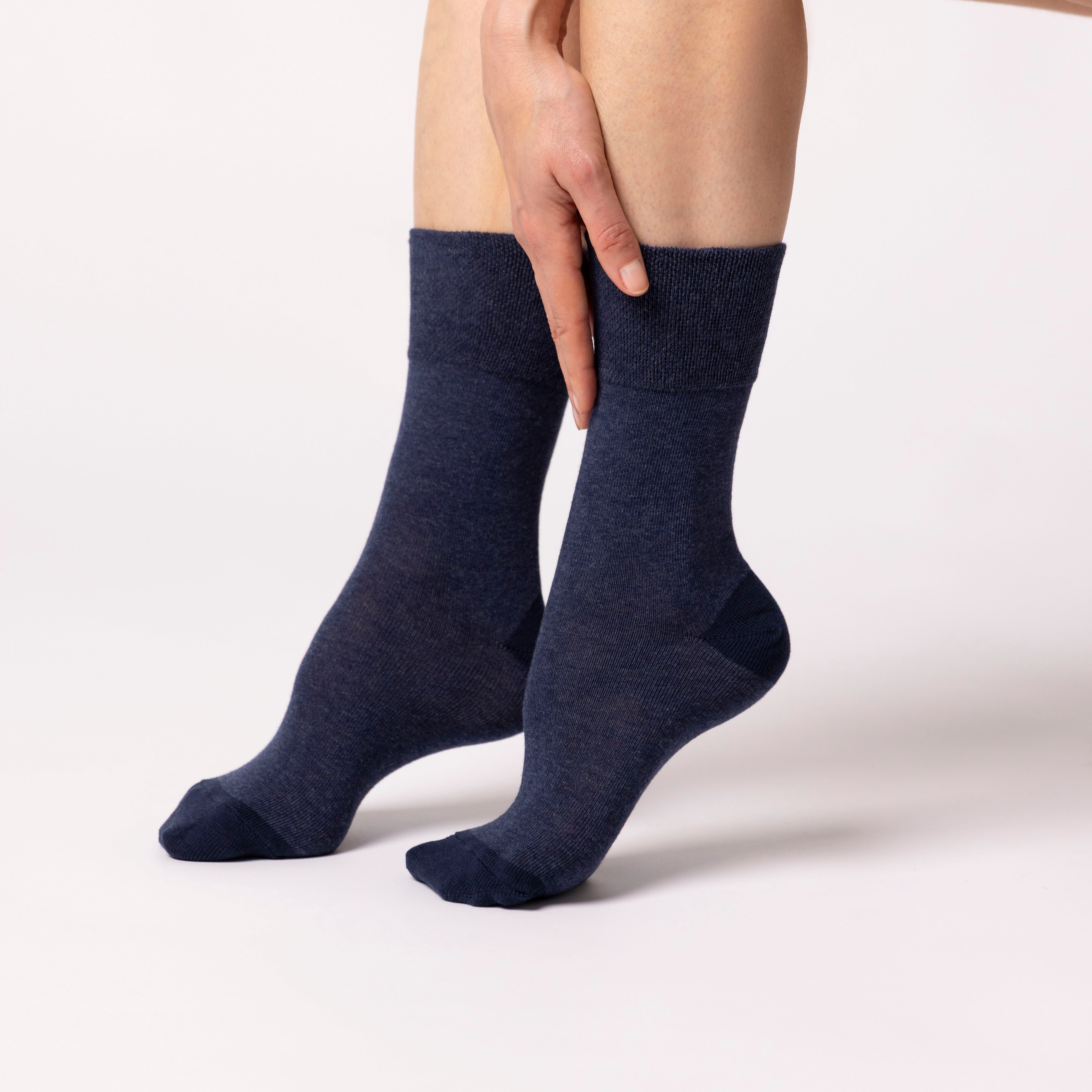 6 Pairs Ladies Seclude Contrast Heel Socks - Navy