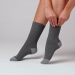 Load and play video in Gallery viewer, 6 Pairs Ladies Seclude Contrast Heel Socks - Grey
