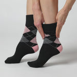 Load and play video in Gallery viewer, 6 Pairs Ladies Highlands Argyle Cotton Socks - Black
