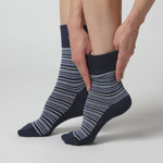 Load and play video in Gallery viewer, 6 Pairs Ladies City Varied Stripe Cotton Socks - Navy
