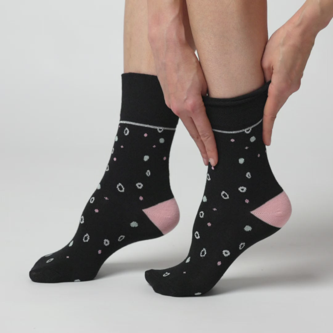 6 Pairs Ladies Cotton Socks - Mod Dots Black