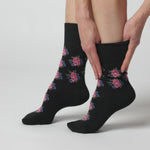 Load and play video in Gallery viewer, 6 Pairs Ladies Cotton Socks - Black Rose
