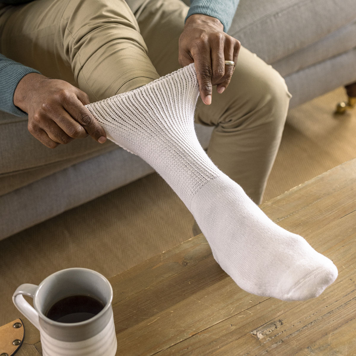 3 Pairs IOMI FootNurse Cushion Foot Diabetic Socks - White
